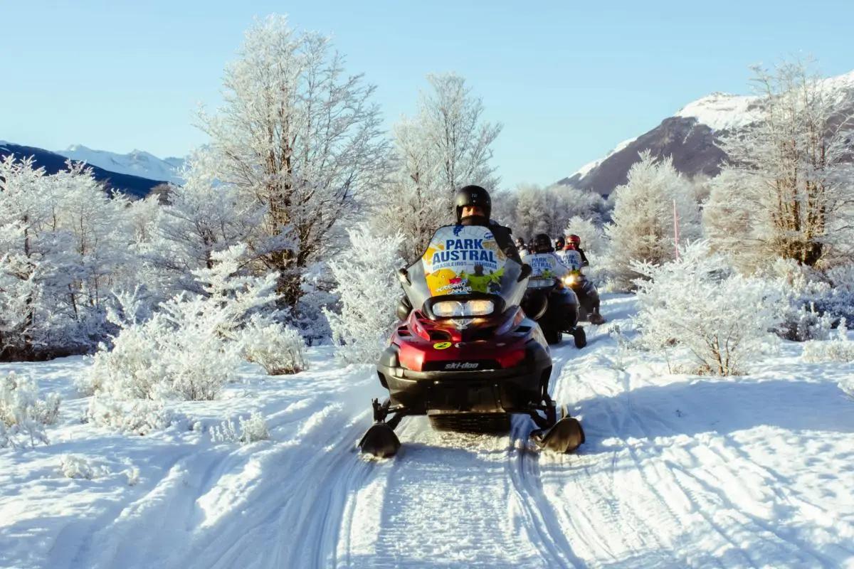 Excursión al Lago Escondido y Centro Invernales